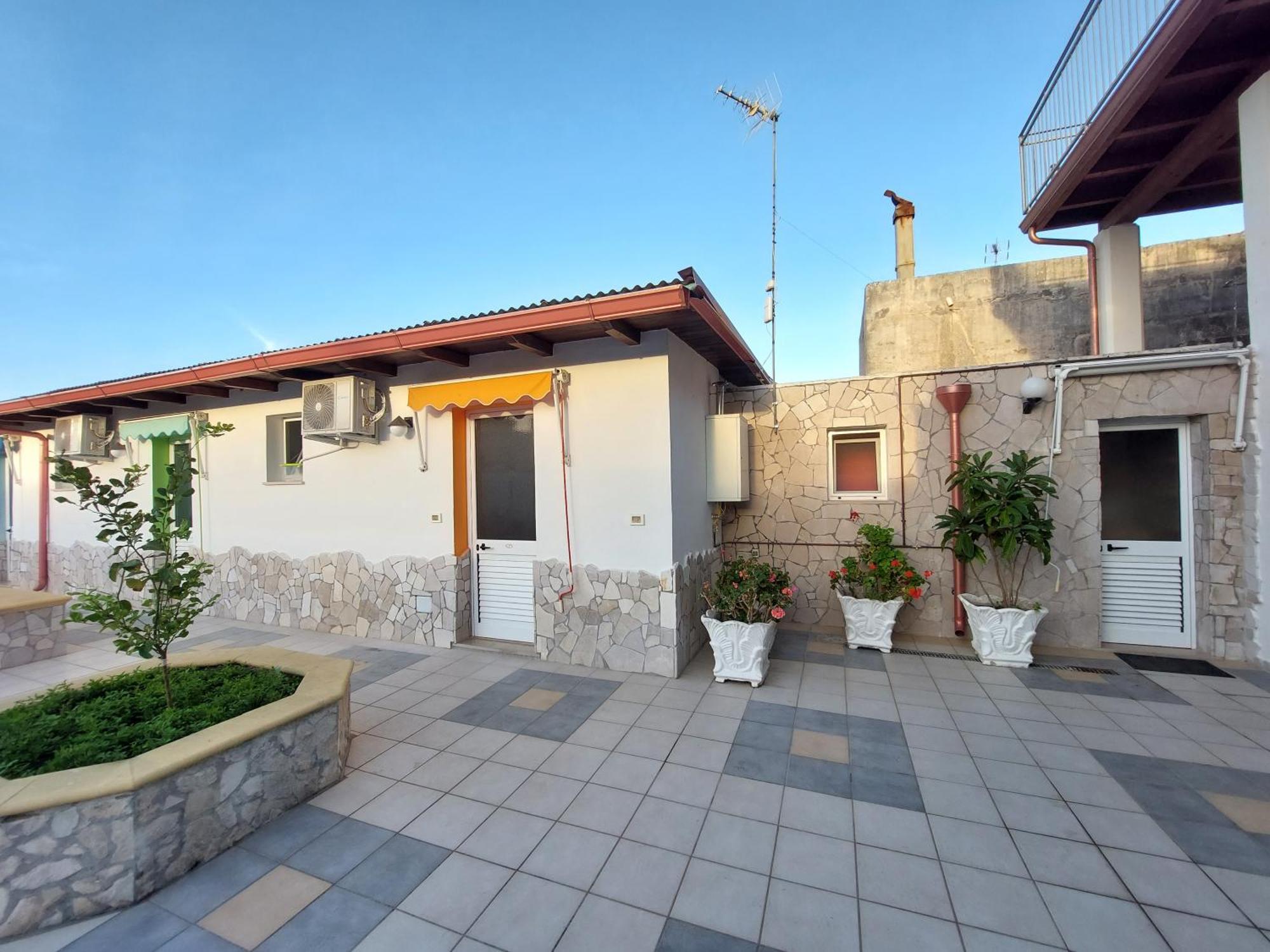 Oltremare Hotel Vignacastrisi Exterior photo